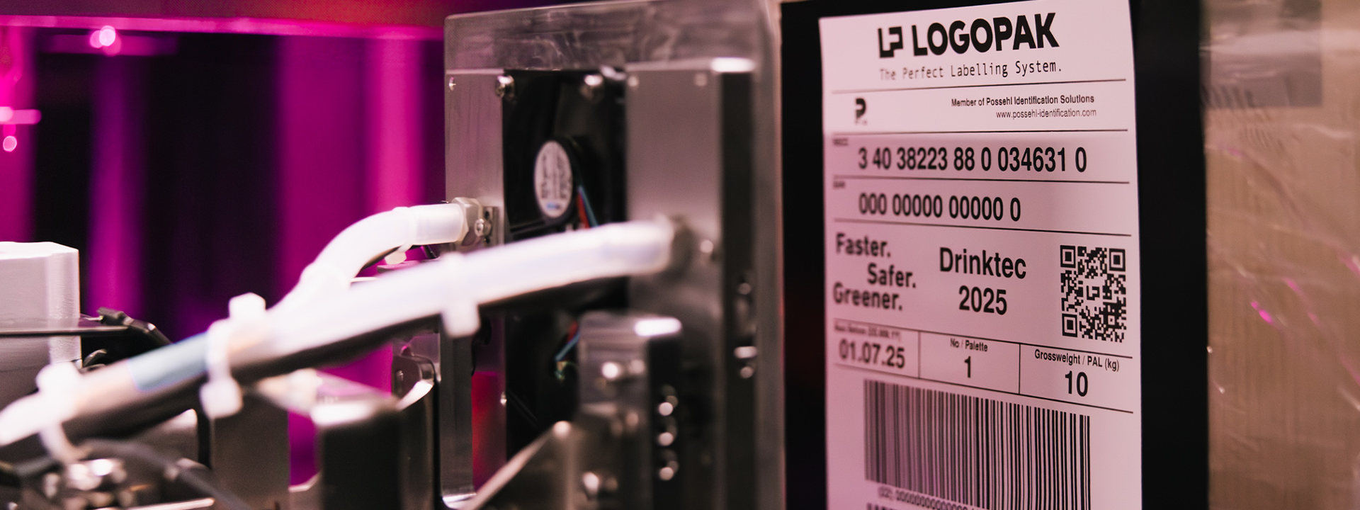 Ein Messe-Banner oder Header-Bild von Logopak, wahrscheinlich mit Bezug zur drinktec 2025.
